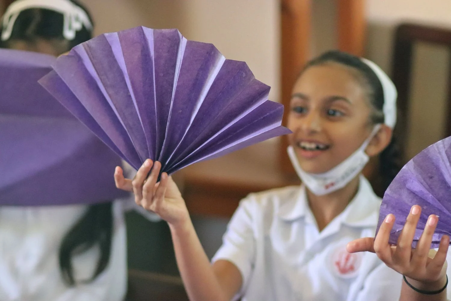 Students engaged in curriculum learning on campus